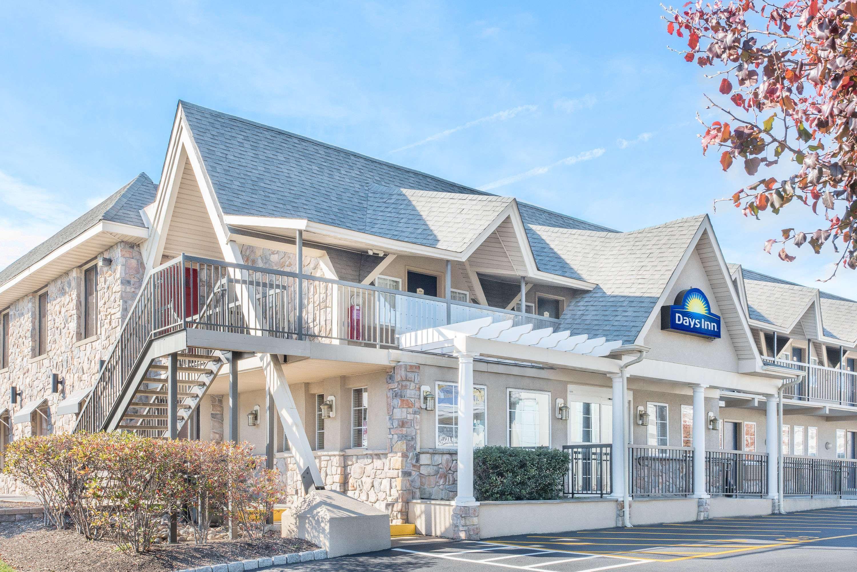Days Inn By Wyndham Springfield/Phil.Intl Airport Extérieur photo