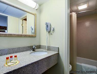 Days Inn By Wyndham Springfield/Phil.Intl Airport Chambre photo